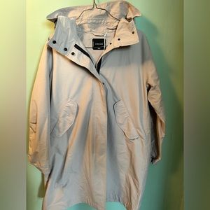 Everlane ReNew Anorak Rain Coat - Size M